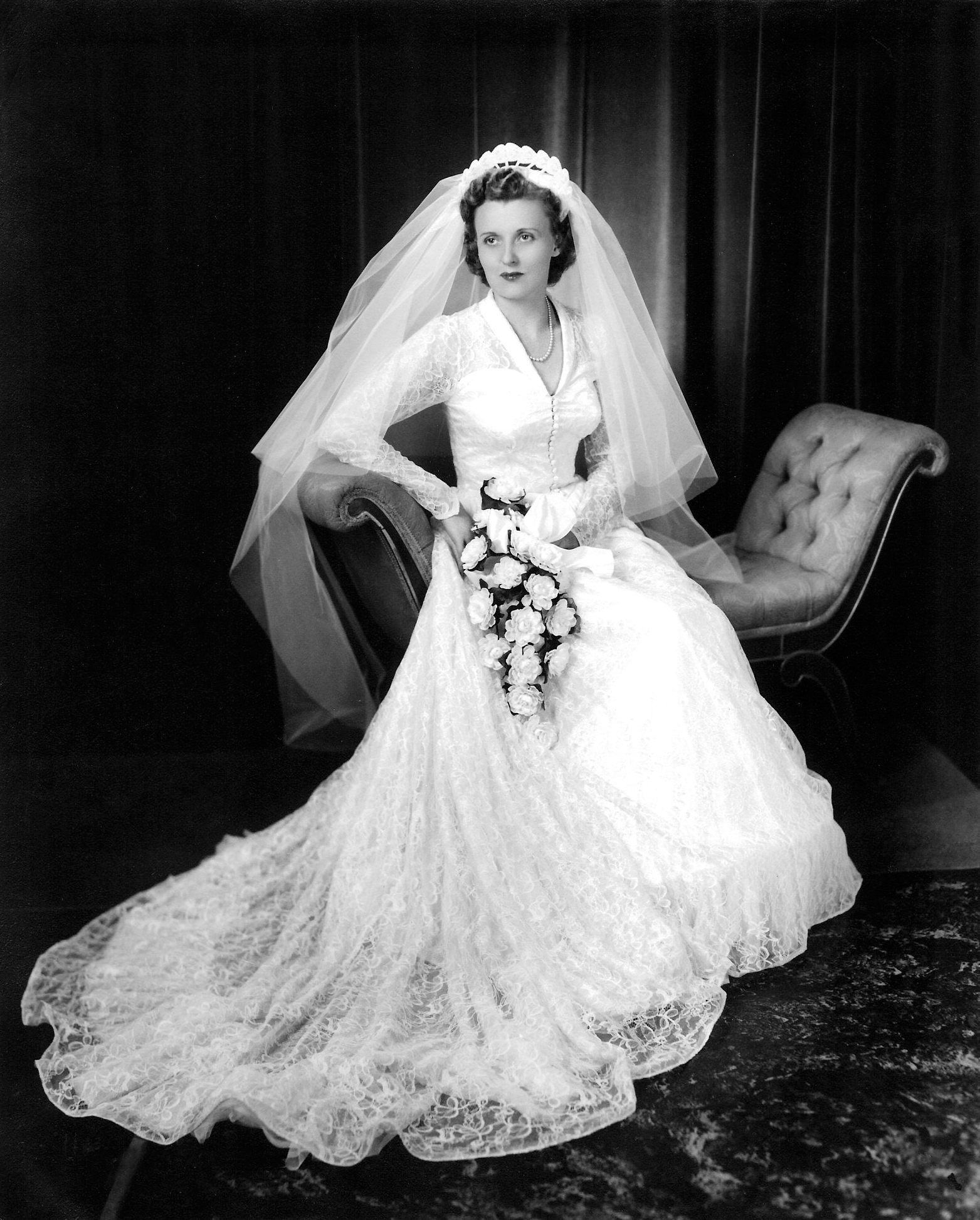 Evelyn Michelson wedding dress.